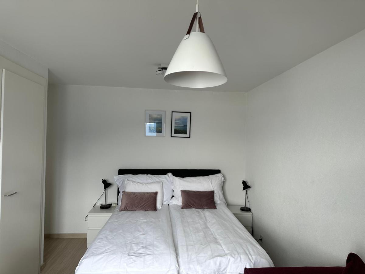 Room With 360° View Overlooking Lake Geneva And Alps Puidoux Exterior foto